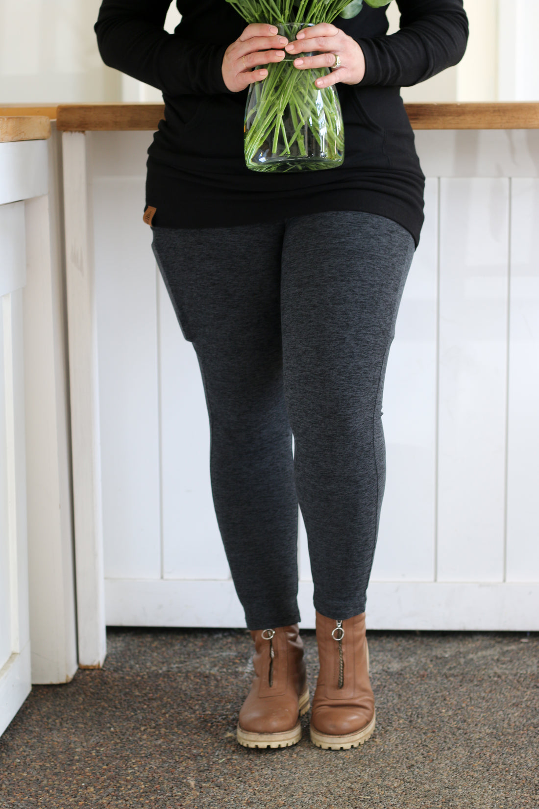 *Pre-Sale* 7/8 Pocket Lolli Legging