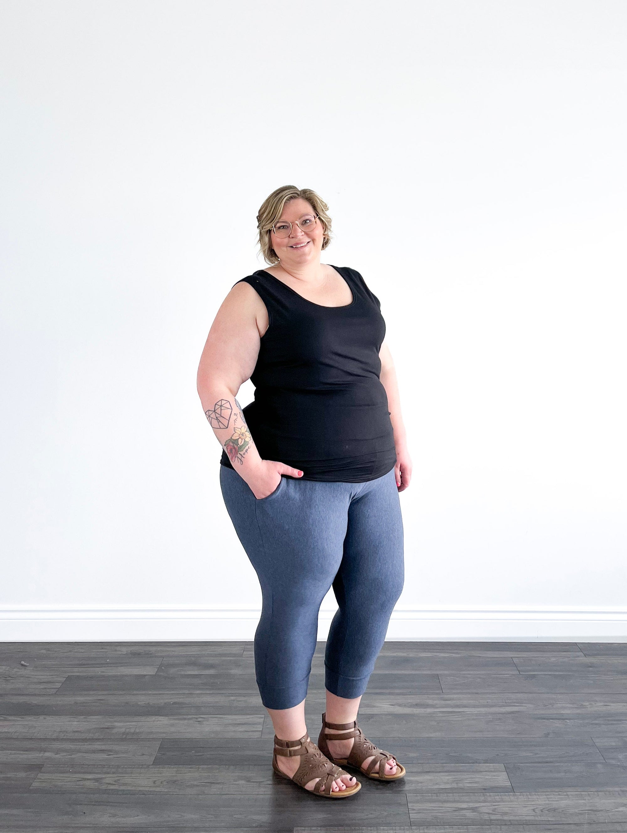 *Pre-Sale* Crop Cuff Pants