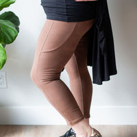 *Pre-Sale* 7/8 Pocket Lolli Legging