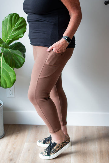 *Pre-Sale* 7/8 Pocket Lolli Legging